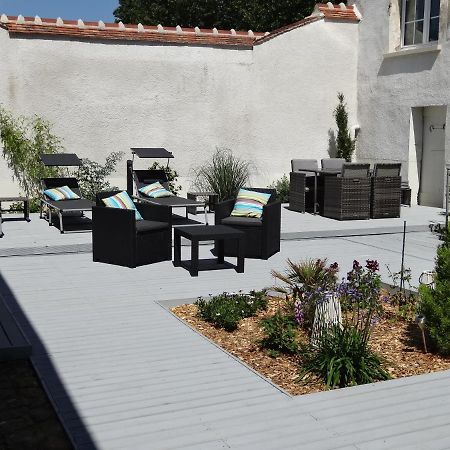 Les Petites Tuileries Bed and Breakfast Bray-sur-Seine Buitenkant foto